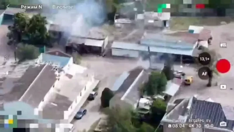 Сальдо: после первого удара БПЛА по рынку в Алешках ВСУ целенаправленно атаковали кареты скорой помощи