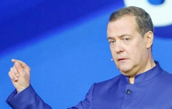 Медведев пригрозил Киеву последствиями в случае атак ВСУ на Москву в День Победы