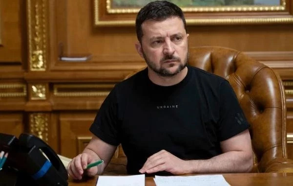 Зеленский передал США крупнейшие запасы украинского марганца, за которые сражался его дед