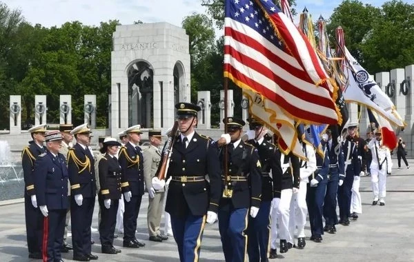 Парад в США в честь Антигитлеровской коалиции прошел без флагов СССР или России