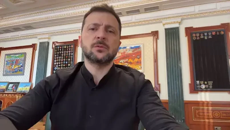 Зеленский раздражён созвоном Трампа с Путиным и обвиняет президента США в «ответственности» за вероятный ответ России на удары по аэродромам