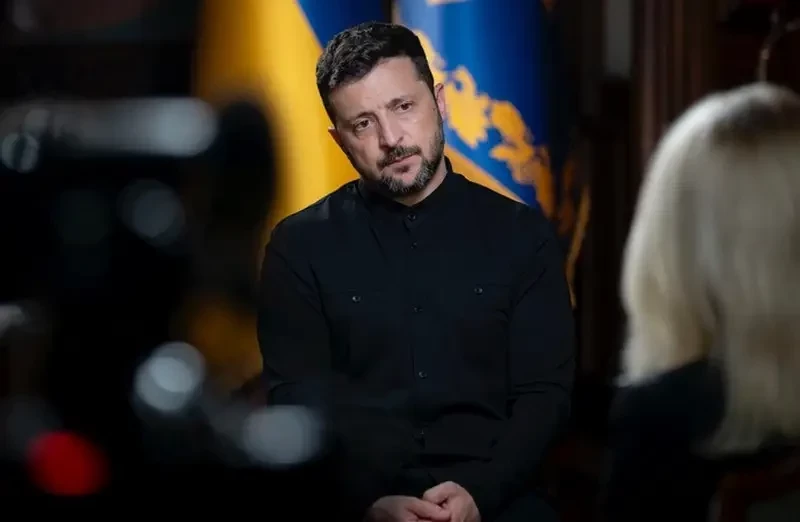 «Обещали, но отдали Израилю»: Зеленский пожаловался на американцев, отправивших зенитные ракеты на Ближний Восток, а не на Украину