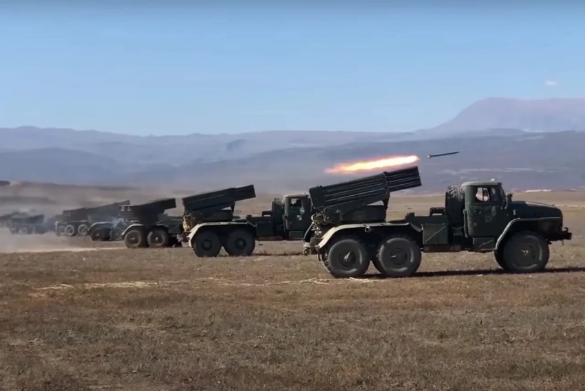 Международные OSINT-аналитики сообщают о переходе под контроль Армии России села Мирное в ДНР