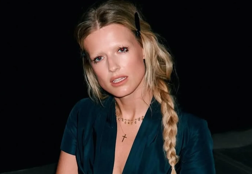 Софья Эрнст вышла в свет "без бровей"