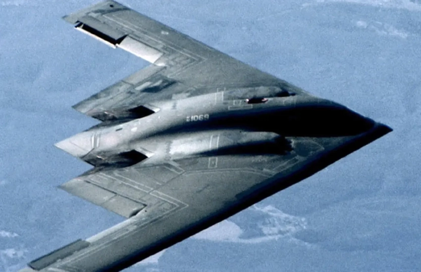 Китай ввёл санкций против производителей оружия США, включая B-2 и Global Hawk