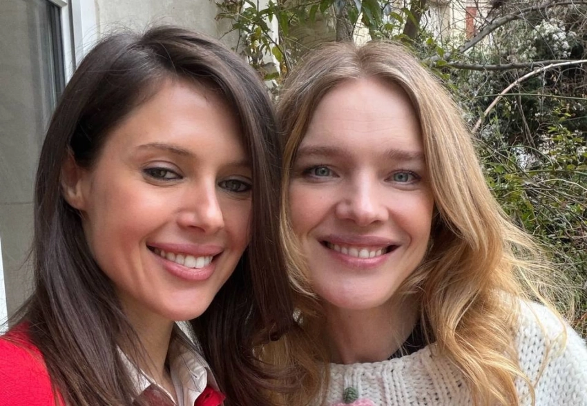 "Заехала в гости на чай". Ксения Шипилова и Наталья Водянова встретились на Неделе моды в Париже