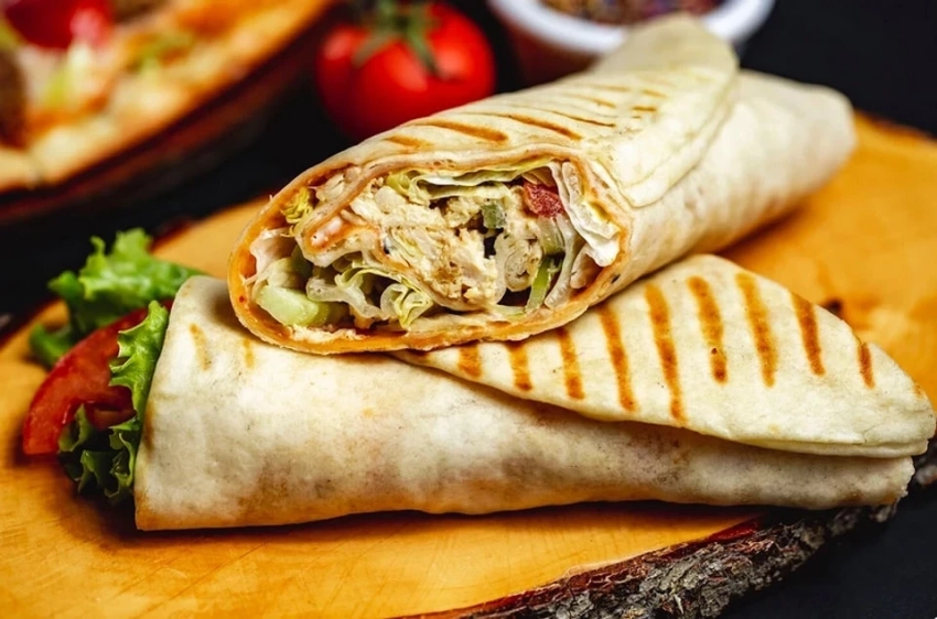 Для закусок, завтраков, пирогов и даже десертов: 12 рецептов вкусных блюд из лаваша