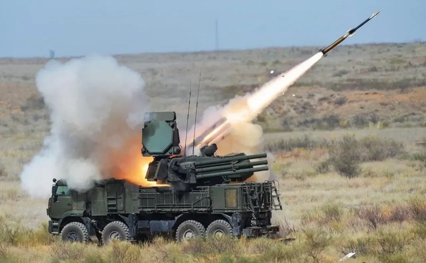 Новая партия ЗРПК «Панцирь-С» прикроет российских военных в зоне СВО