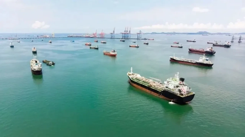 ОАЭ готовы помочь США в Ормузе, подталкивая Трампа к более решительным действиям